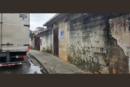 Apartamento para alugar com 50m², 2 quartos e 1 vaga Apartamento para alugar com 50m², 2 quartos e 1 vagaFachada do condomínio - Placa instalada na fachada do condomínio - Código da placa: YIXW-1741