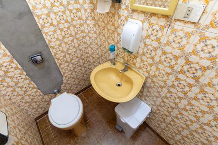 Casa à venda com 250m², 3 quartos e 2 vagas Casa à venda com 250m², 3 quartos e 2 vagasBanheiro 3