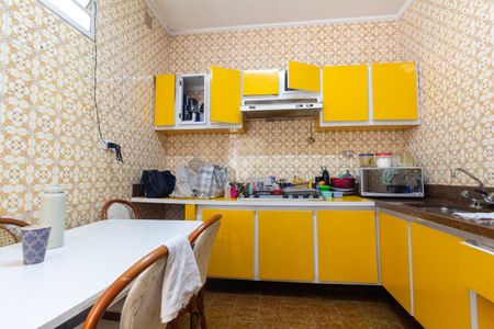 Casa à venda com 250m², 3 quartos e 2 vagas Casa à venda com 250m², 3 quartos e 2 vagasCozinha