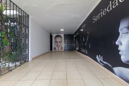 Casa à venda com 250m², 3 quartos e 2 vagas Casa à venda com 250m², 3 quartos e 2 vagasGaragem