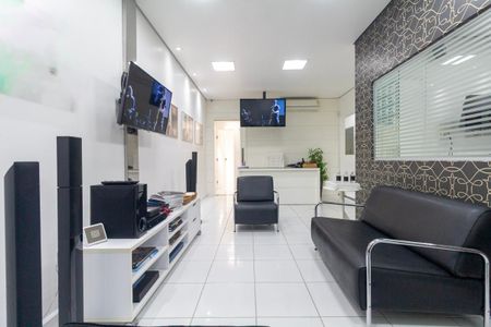 Casa à venda com 250m², 3 quartos e 2 vagas Casa à venda com 250m², 3 quartos e 2 vagasSala