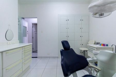 Casa à venda com 250m², 3 quartos e 2 vagas Casa à venda com 250m², 3 quartos e 2 vagasQuarto 2