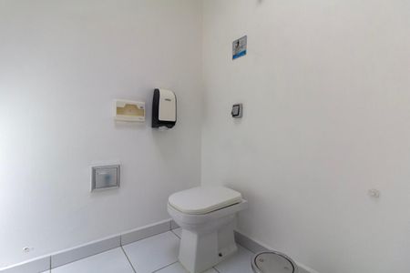 Casa à venda com 250m², 3 quartos e 2 vagas Casa à venda com 250m², 3 quartos e 2 vagasBanheiro 1