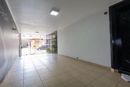Casa à venda com 250m², 3 quartos e 2 vagas Casa à venda com 250m², 3 quartos e 2 vagasGaragem