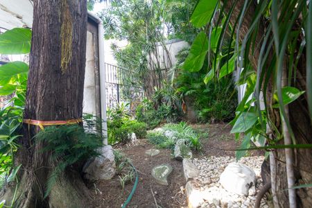 Casa à venda com 250m², 3 quartos e 2 vagas Casa à venda com 250m², 3 quartos e 2 vagasJardim