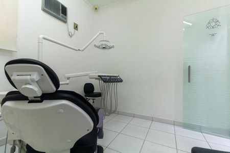 Casa à venda com 250m², 3 quartos e 2 vagas Casa à venda com 250m², 3 quartos e 2 vagasQuarto 1