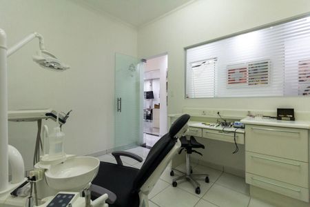 Casa à venda com 250m², 3 quartos e 2 vagas Casa à venda com 250m², 3 quartos e 2 vagasQuarto 1