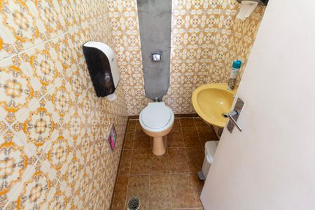 Casa à venda com 250m², 3 quartos e 2 vagas Casa à venda com 250m², 3 quartos e 2 vagasBanheiro 3