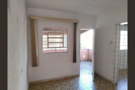 Casa à venda com 1 quarto, 206m² em Vila Cecilia Maria, Santo André