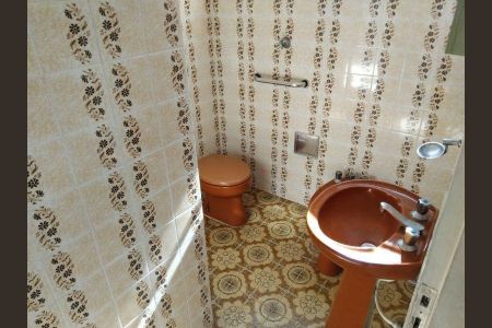 Casa à venda com 1 quarto, 206m² em Vila Cecilia Maria, Santo André