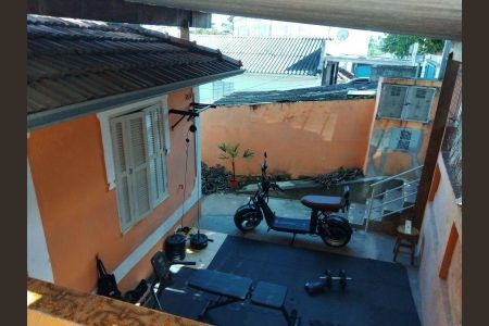 Casa à venda com 1 quarto, 206m² em Vila Cecilia Maria, Santo André