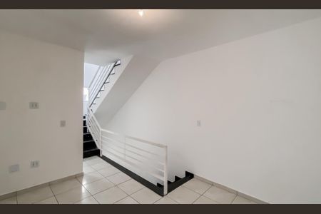 Sala  de casa de condomínio para alugar com 2 quartos, 75m² em Cidade Patriarca, São Paulo