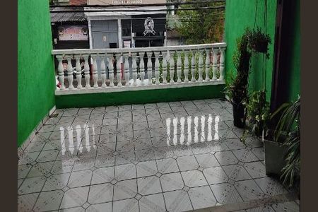 Casa à venda com 189m², 2 quartos e 4 vagasAREA EXTERNA