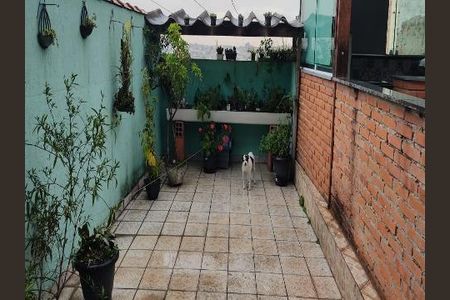 Casa à venda com 189m², 2 quartos e 4 vagasAREA EXTERNA