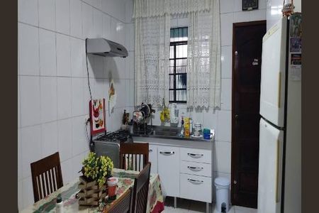 COZINHA de casa à venda com 2 quartos, 189m² em Jaguaribe, Osasco