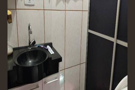 Casa à venda com 189m², 2 quartos e 4 vagasWC C/ BOX