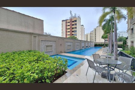 Apartamento à venda com 168m², 3 quartos e 3 vagasÁrea comum - Piscina
