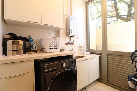 Apartamento à venda com 168m², 3 quartos e 3 vagasÁrea de Serviço