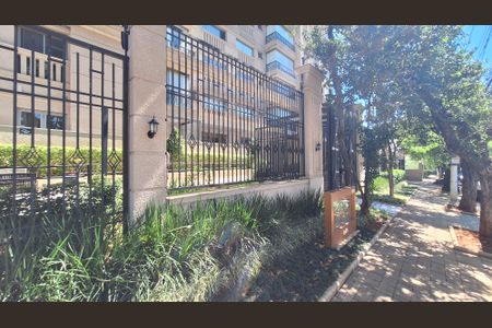 Apartamento à venda com 168m², 3 quartos e 3 vagasFachada