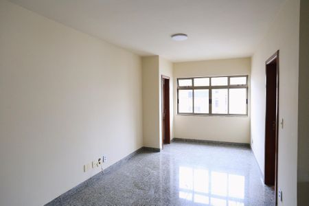 Sala de apartamento para alugar com 1 quarto, 49m² em Funcionários, Belo Horizonte