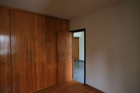 Quarto de apartamento para alugar com 1 quarto, 49m² em Funcionários, Belo Horizonte