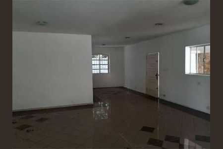 Casa à venda com 4 quartos, 300m² em Alto de Pinheiros, São Paulo