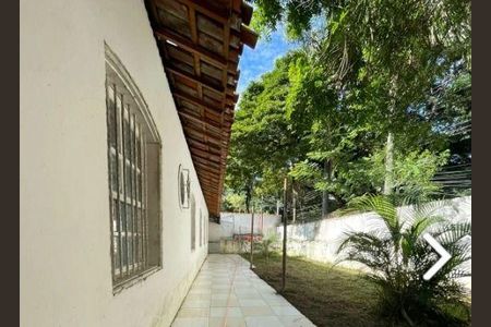 Casa à venda com 4 quartos, 300m² em Alto de Pinheiros, São Paulo