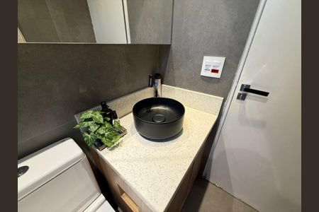 Apartamento à venda com 2 quartos, 52m² em Parque Maria Domitila, São Paulo