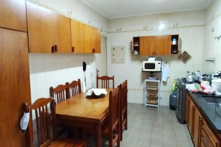 Foto 12 de casa à venda com 5 quartos, 300m² em Jardim das Flores, São Paulo
