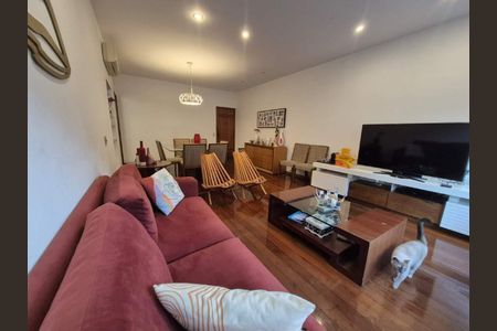 Apartamento à venda com 128m², 3 quartos e 1 vaga