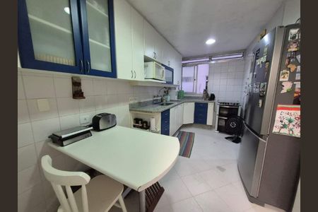 Apartamento à venda com 128m², 3 quartos e 1 vaga