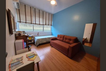 Apartamento à venda com 128m², 3 quartos e 1 vaga