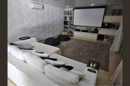 Casa à venda com 6 quartos, 600m² em Recreio dos Bandeirantes, Rio de Janeiro