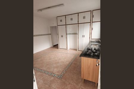 Casa à venda com 160m², 2 quartos e 5 vagas