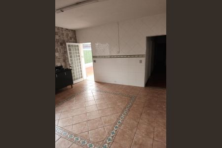 Casa à venda com 160m², 2 quartos e 5 vagas