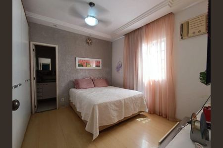 Casa à venda com 2 quartos, 102m² em Maravista, Niterói