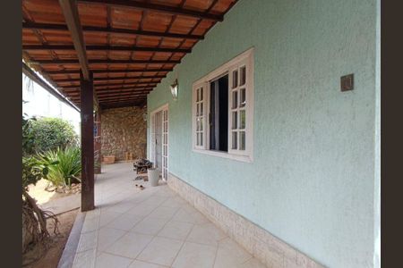 Casa à venda com 2 quartos, 102m² em Maravista, Niterói