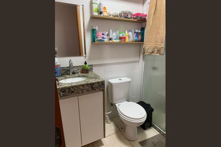 Banheiro de casa para alugar com 2 quartos, 100m² em Jardim da Gloria, São Paulo