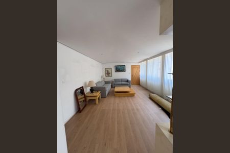 Apartamento à venda com 3 quartos, 160m² em Santa Cecilia, São Paulo