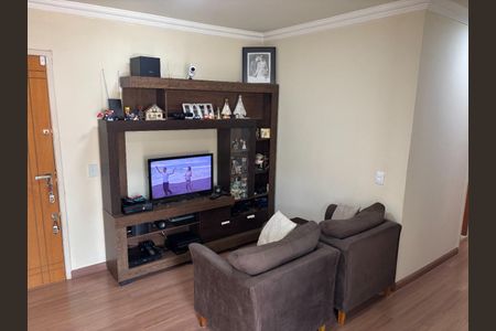 Apartamento à venda com 3 quartos, 61m² em Sagrada Família, Belo Horizonte