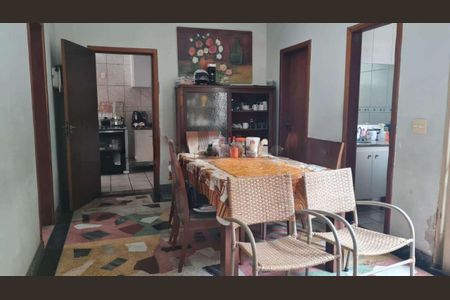 Casa à venda com 3 quartos, 150m² em Santa Tereza, Belo Horizonte