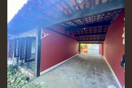 Casa à venda com 316m², 3 quartos e 2 vagas