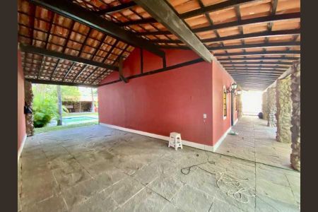 Casa à venda com 316m², 3 quartos e 2 vagas