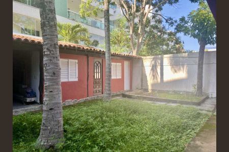 Casa à venda com 316m², 3 quartos e 2 vagas