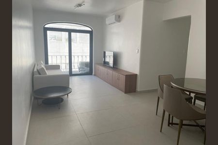 Apartamento à venda com 2 quartos, 70m² em Vila Olímpia, São Paulo