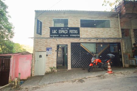 Casa para alugar com 85m², 3 quartos e sem vaga Casa para alugar com 85m², 3 quartos e sem vagaFachada