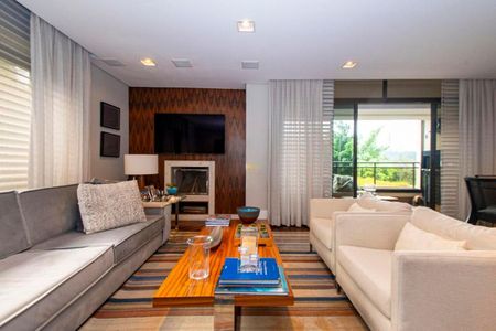 Apartamento à venda com 209m², 4 quartos e 5 vagas