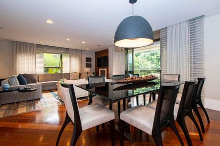 Apartamento à venda com 209m², 4 quartos e 5 vagas