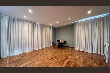 Apartamento à venda com 80m², 2 quartos e 1 vaga