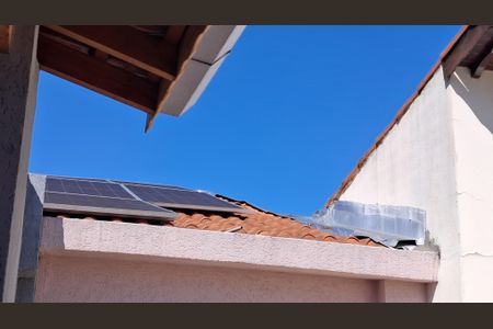 Casa à venda com 186m², 4 quartos e 3 vagas Casa à venda com 186m², 4 quartos e 3 vagasPlaca solar